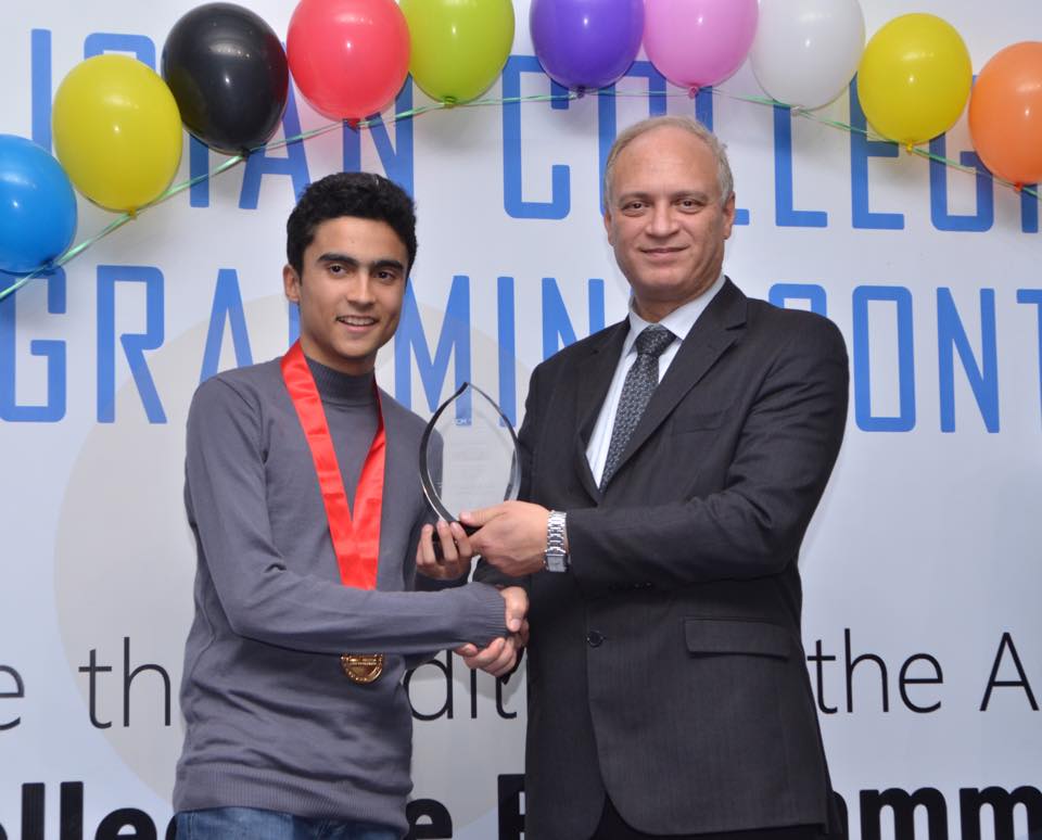 Programmation informatique: Ahmed Bouhoula gagnant du concours ACM TCPC