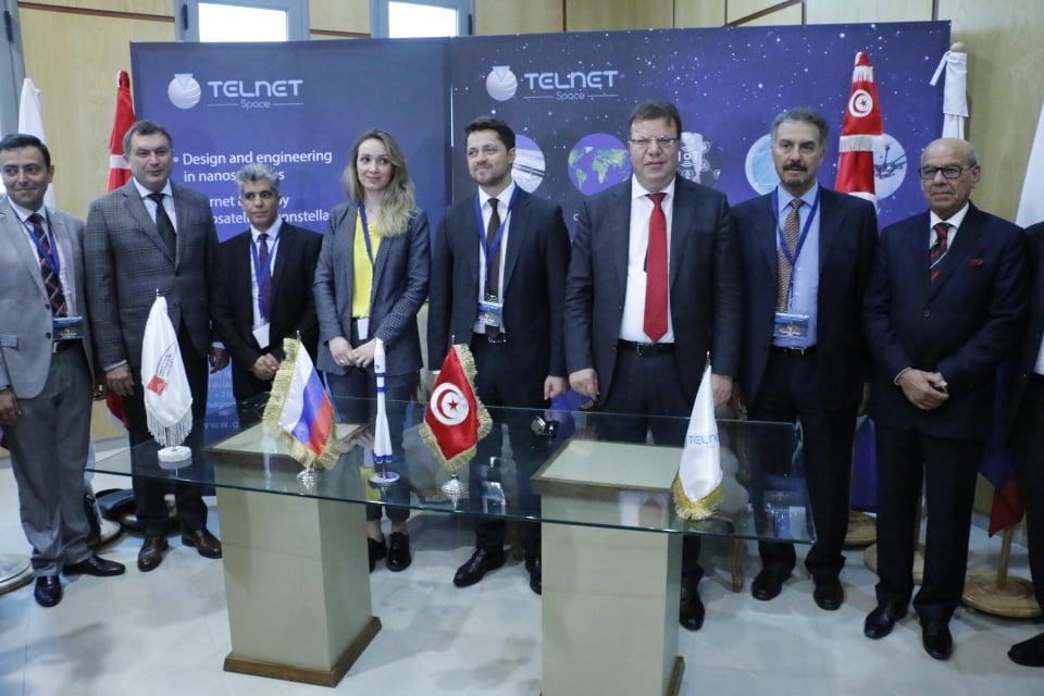 A l’occasion de cet évènement, le groupe TELNET et le Centre de Recherche en Numérique de Sfax ont signé une convention de collaboration dans le domaine de l’aérospatial.