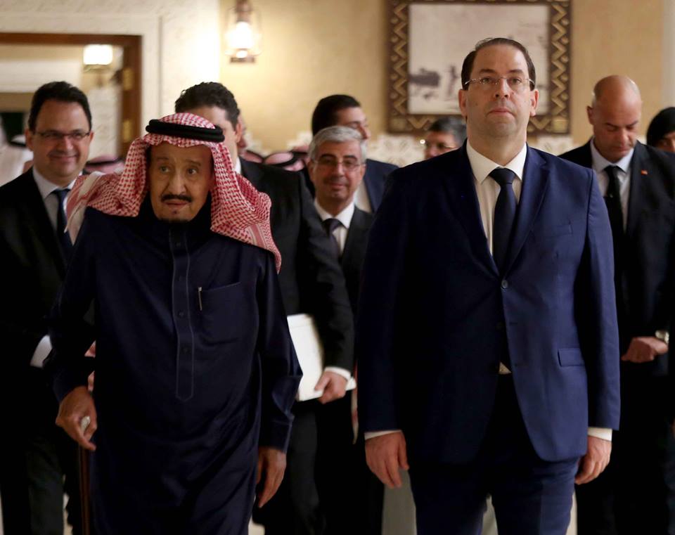 Outre cette rencontre avec le Roi, le programme de la visite de Youssef Chahed en Arabie Saoudite comprend une séance de travail  avec le prince héritier Mohamed Ben Salmane 