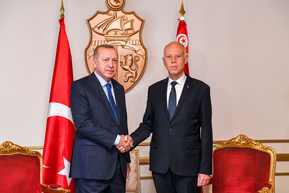 Le président turc Recep Tayyip Erdogan est arrivé, mercredi, à Tunis 