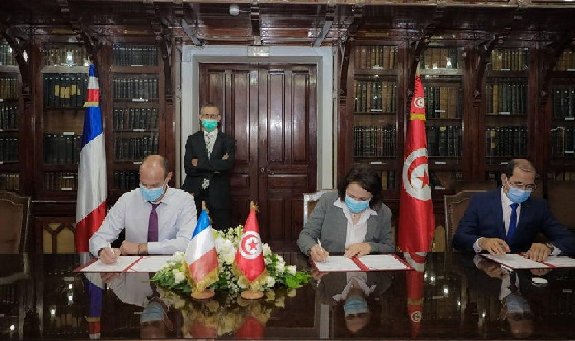 Haut conseil de coopération franco-tunisien: 15 accords signés entre opérateurs français et tunisiens