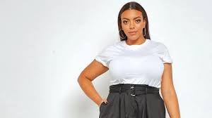 Meta célèbre la Tunisienne Ameni Esseibi, premier mannequin grande taille du Moyen-Orient et Afrique du Nord