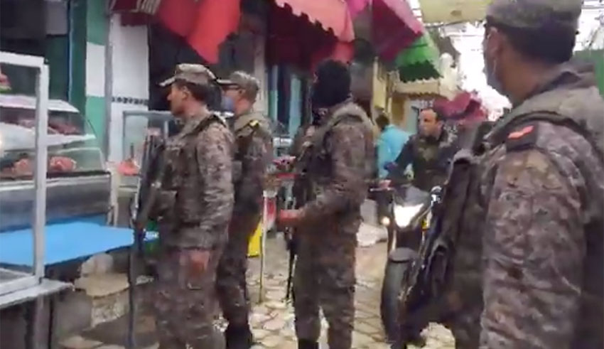  Des patrouilles militaires aux côtés des forces de sécurité intérieure pour faire respecter le couvre-feu