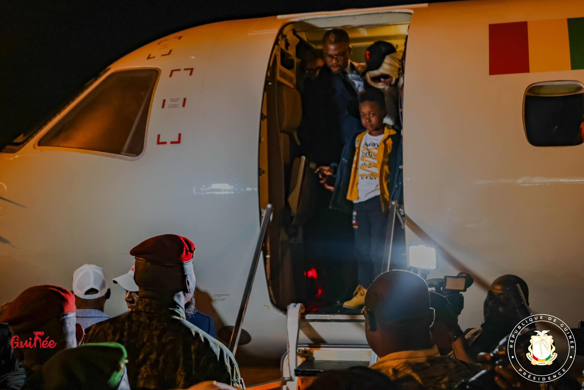 Le premier contingent de Guinéens rapatriés de Tunisie arrive à Conakry