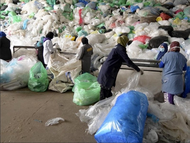 Tunisie: Greenpeace salue le rôle des "berbechas", ces "héros invisibles" du recyclage