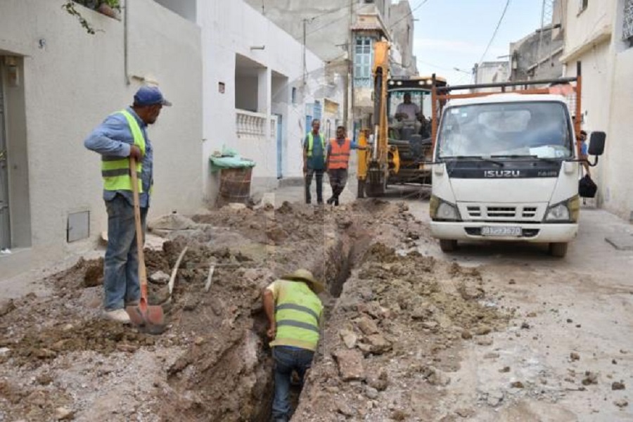 Bitumage de plus de 10 km de routes à la cité Al- Salama dans la délégation de Hrairia