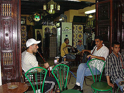 Tunisie: Manque d’approvisionnement des cafés en sucre, thé et café