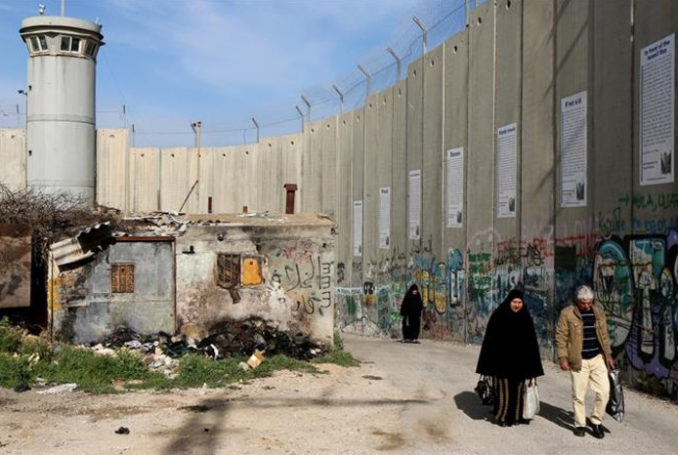 Israël exige des visiteurs de Cisjordanie de déclarer leurs relations amoureuses avec des Palestinien-ne-s