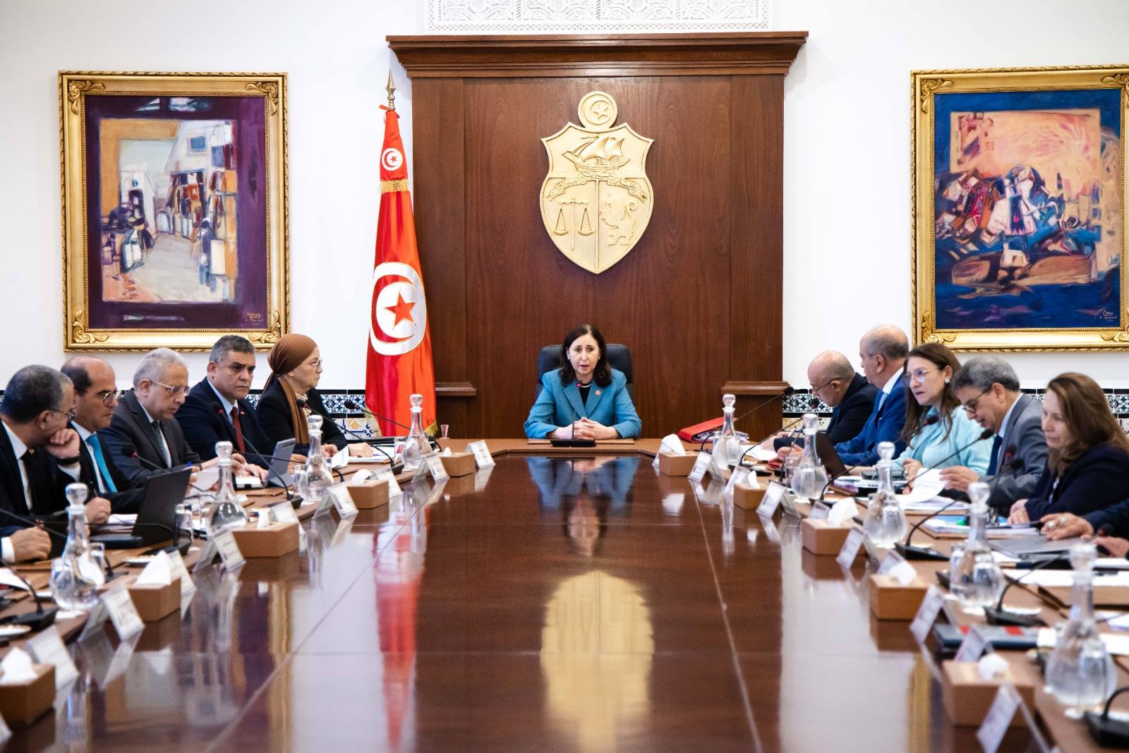 Un conseil ministériel examine les premières orientations du cadre économique pour l’année 2026