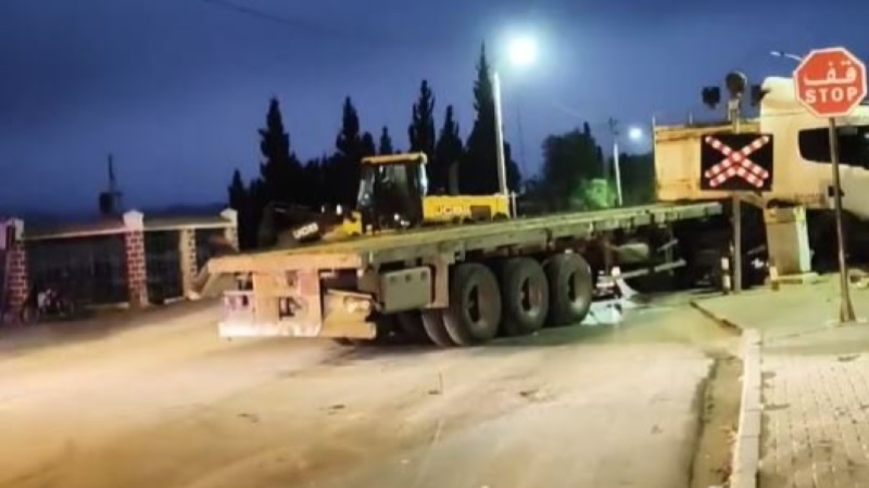 Un camion de gaz et un train de phosphate entrent en collision