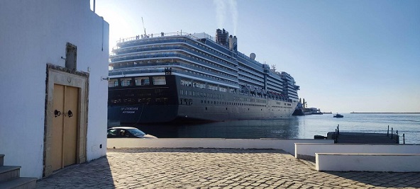 6000 touristes accosteront demain au port de la Goulette