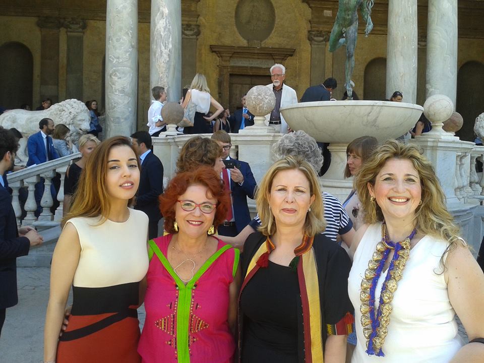 De droite à gauche: Dr. Sonia Ben M'Rad, Mme. Selma Elloumi Rekik, Mme. Essma Ben Hamida et Mme. Donia Kaouach