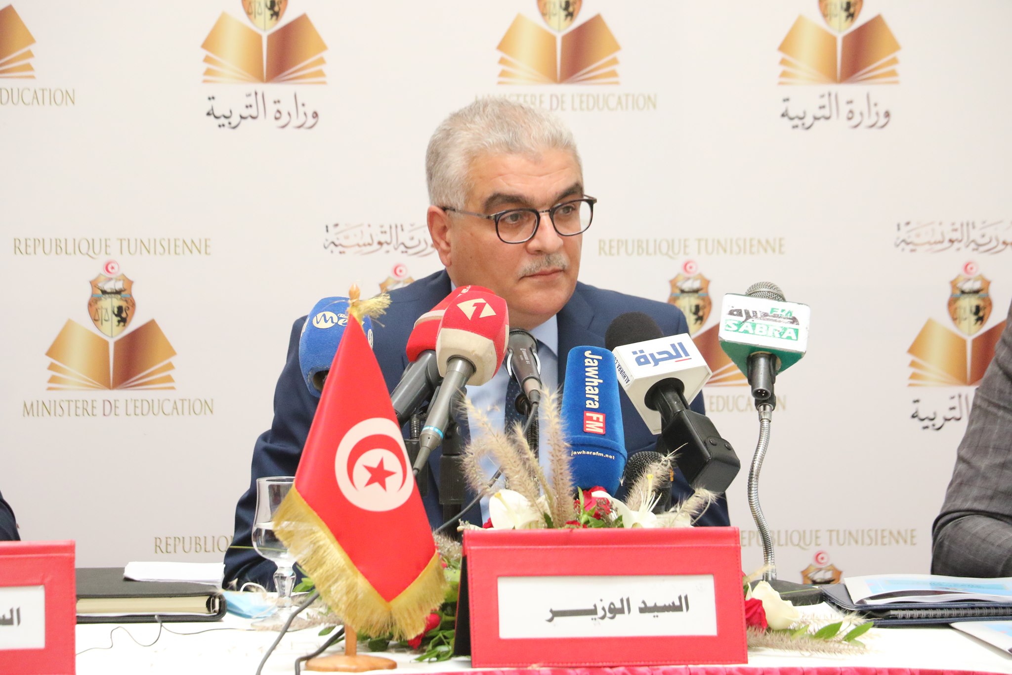 Les banques accordent une subvention de 50 millions de dinars au ministère de l’Education