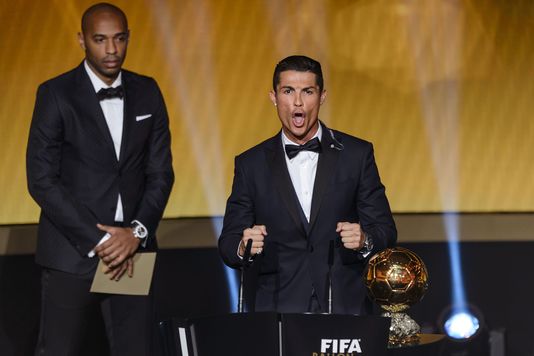 Ballon d'or 2014 : Cristiano Ronaldo remporte le Ballon d'or