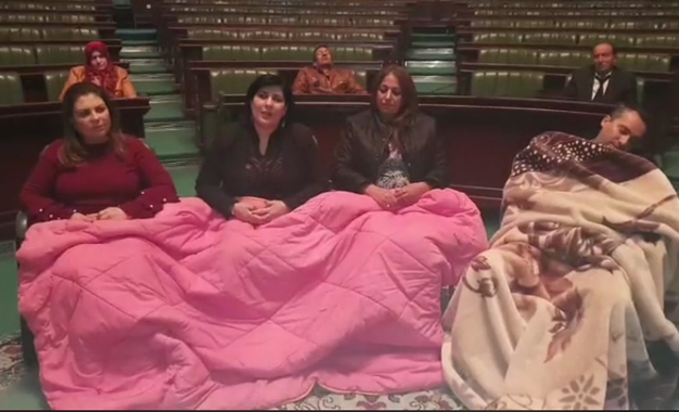 Abir Moussi exige des excuses officielles du groupe Ennahdha