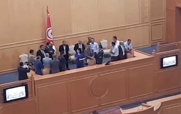 ARP: Le PDL occupe la tribune et empêche Ghannouchi de présider une plénière
