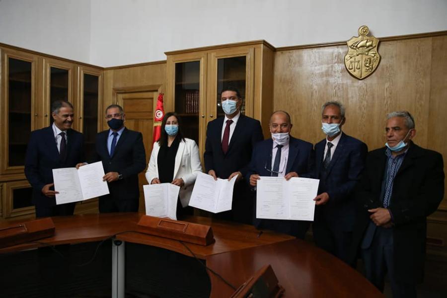 Accord entre le gouvernement et les agents des institutions judiciaires