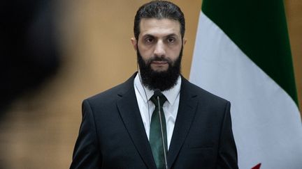 Le nouveau président syrien invité au sommet arabe