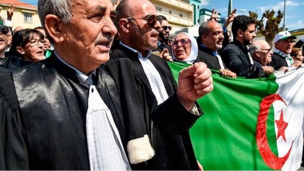 Algérie: Les magistrats menacent de reprendre la grève