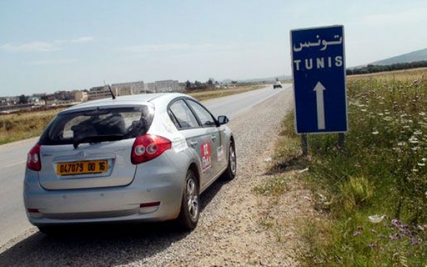 Un service de remorquage et de dépannage pour les Algériens en Tunisie