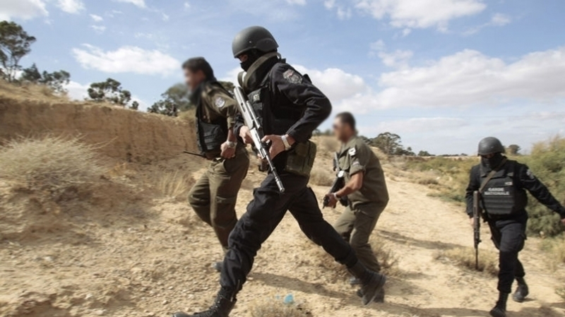 Kasserine : un terroriste éliminé, un autre capturé et un troisième encerclé