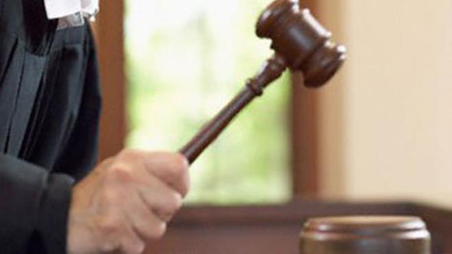 Tunisie: Un avocat positif au coronavirus porte plainte contre le gouvernement