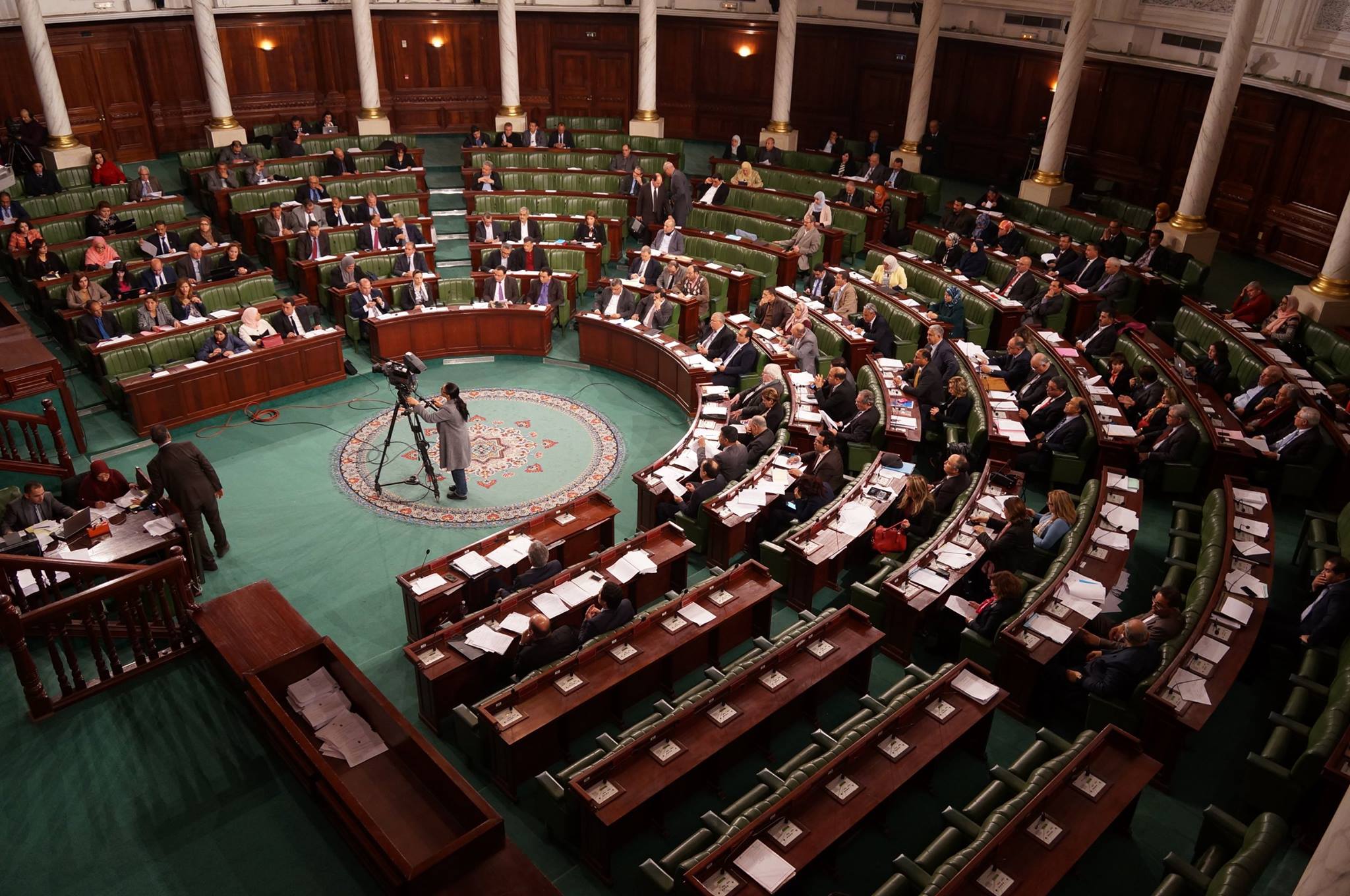 ISIE : Nejla Brahem passe, Anis Jarbouî échoue