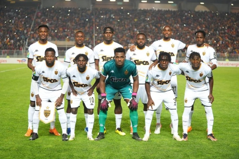 L'ASEC Mimosas : La passion au-delà des moyens