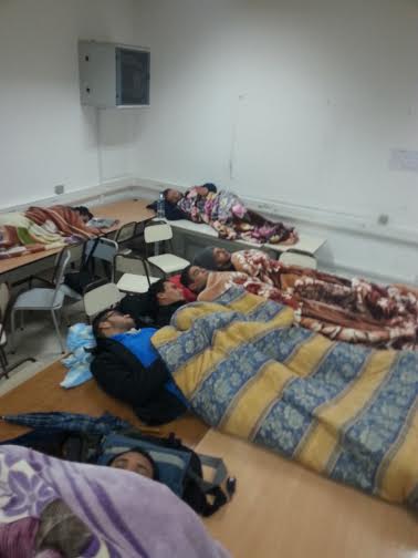 Grève des ingénieurs: 3 grévistes de la faim transportés à l’hôpital (photos)