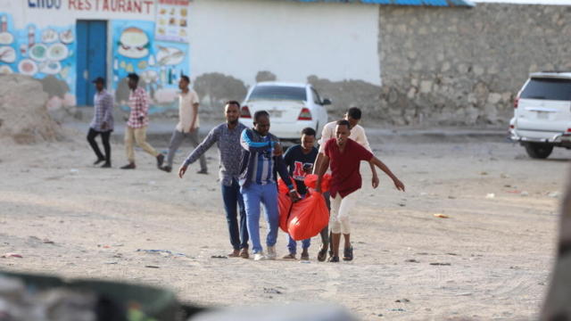 Somalie: au moins 32 morts dans une attaque terroriste sur une plage de Mogadiscio