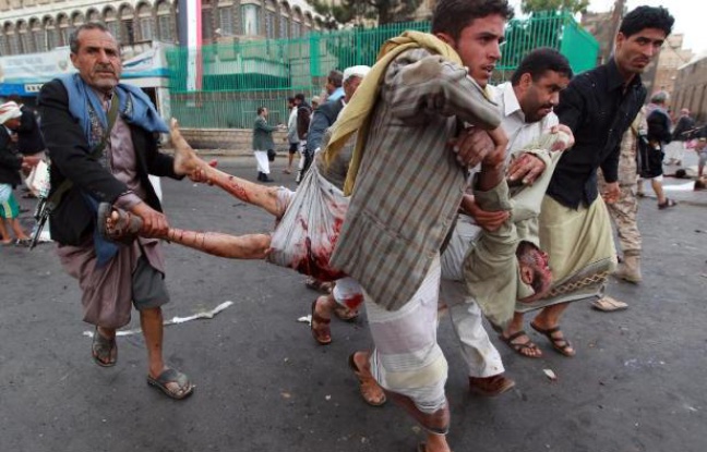 77 morts dans un attentat contre deux mosquées au Yemen