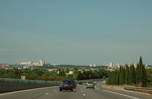 Il tire sur un couple qu'il juge trop lent sur l'autoroute !!!