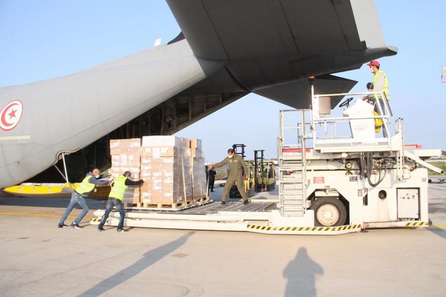 Coronavirus : Arrivée de l'avion ramenant des équipements médicaux de la Chine