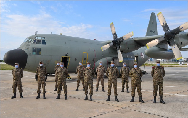 Un avion militaire équipé d’un hôpital et d’un labo mobile déployé à El Hamma