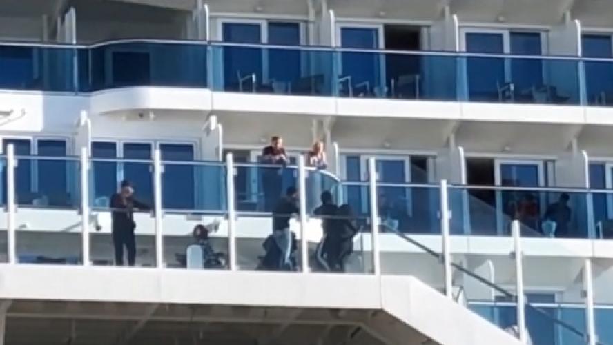 Italie: Un bateau de croisière bloqué avec 7000 passagers à bord à cause de 2 cas suspects de coronavirus