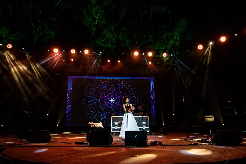 Festival International de Hammamet: Badiaa Bouhrizi & Oum