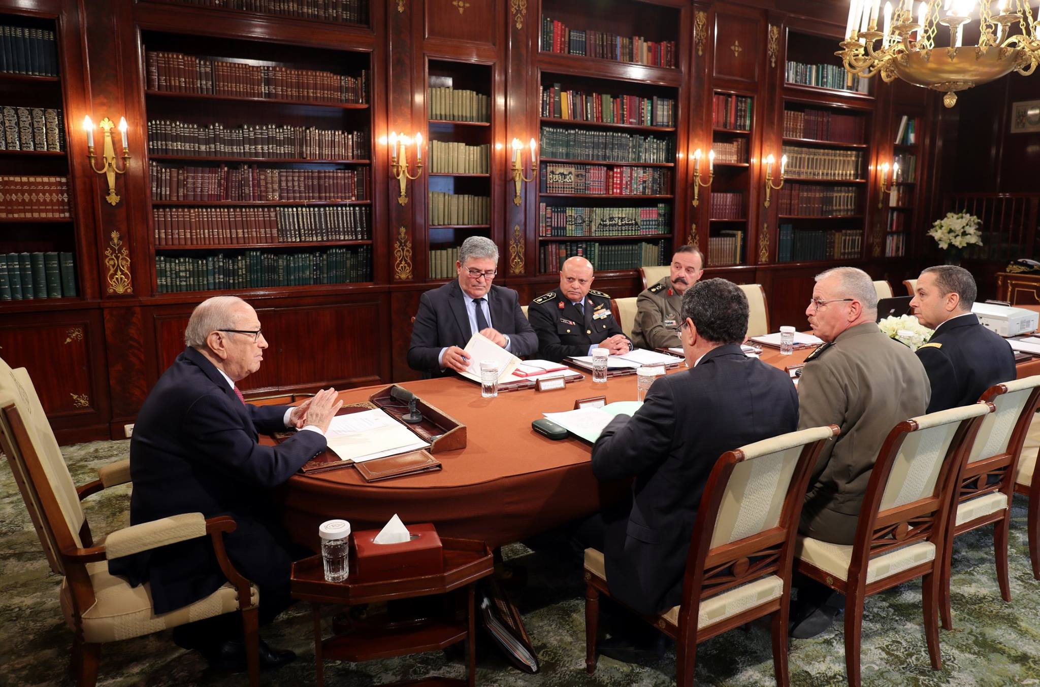  Béji Caïd Essebsi : Les Tunisiens de retour des foyers de tension doivent être inculpés sur la base de la loi anti-terrorisme