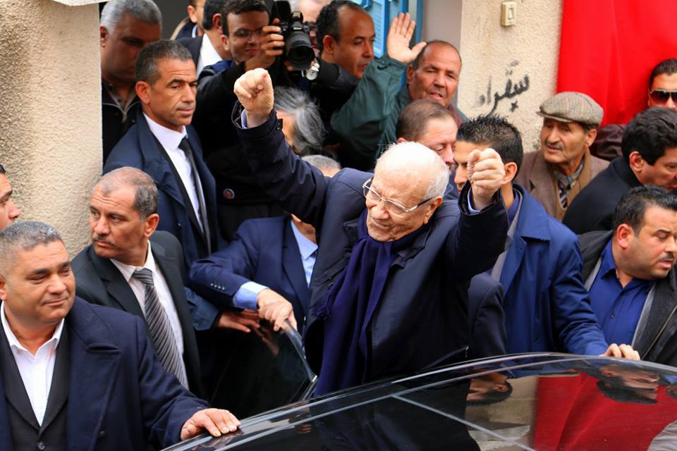 Essebsi en visite au Kef, se rend au domicile du martyr Socrate Cherni