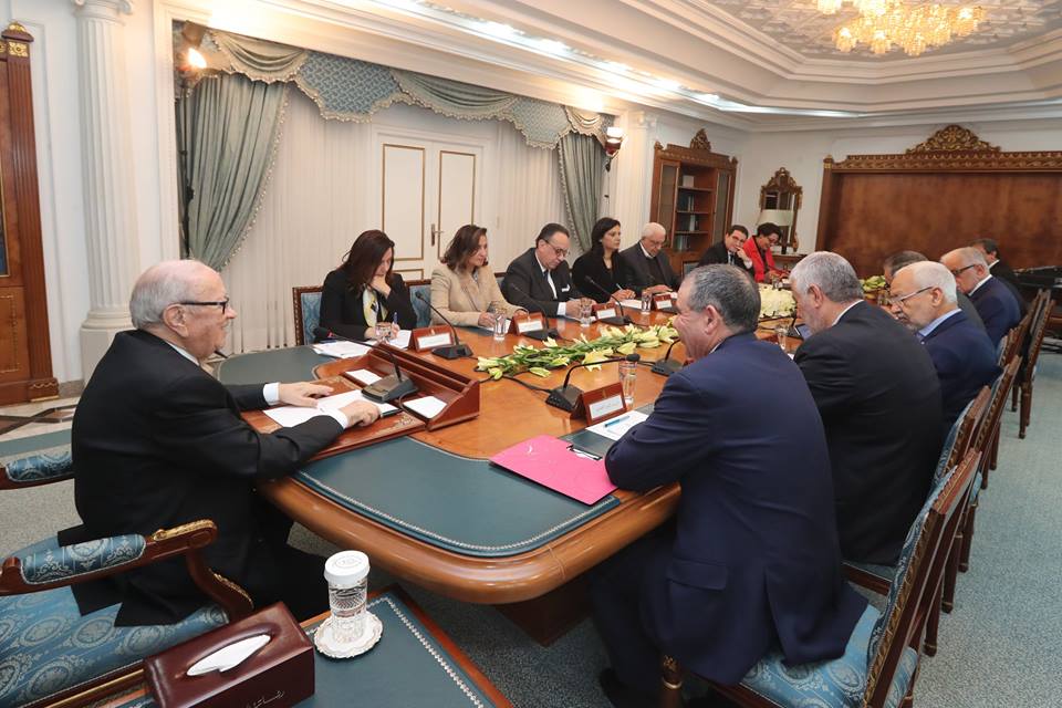 Signataires du Document de Carthage : mesures sociales pour absorber la colère de la rue