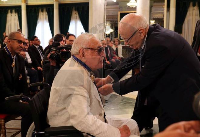 JCC : Des cinéastes et artistes décorés par le président de la République
