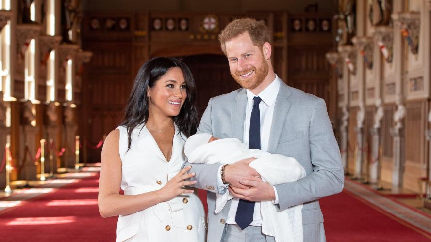 Un animateur britannique licencié après un tweet raciste sur le fils du prince Harry et de Meghan