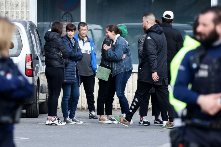 Belgique : une voiture fonce dans la foule, six morts au moins et 10 blessés graves