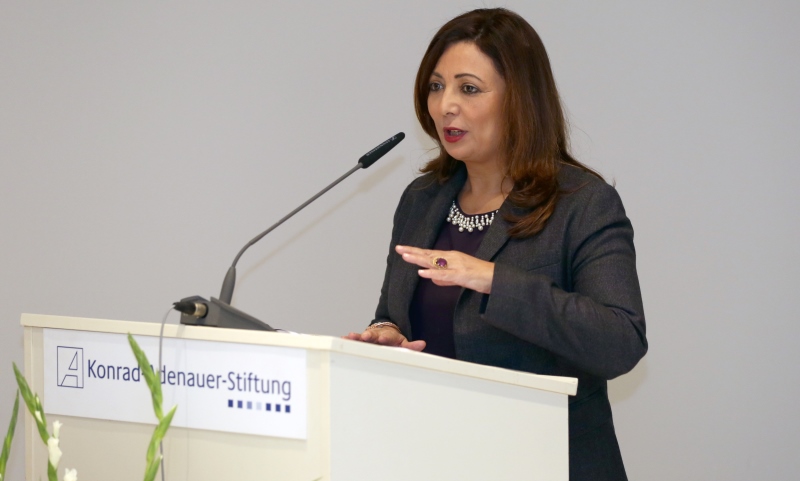Wided Bouchamaoui : Nous rejetons le langage de la menace de l’UGTT