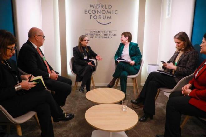 Davos : Najla Bouden s’entretient avec la présidente de la BERD