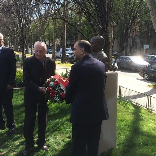 Réadaptation du célèbre discours d'André Malraux à Paris en hommage à Bourguiba