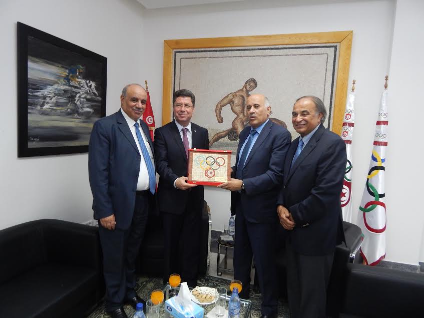 Le Président du CNOT invité en Palestine