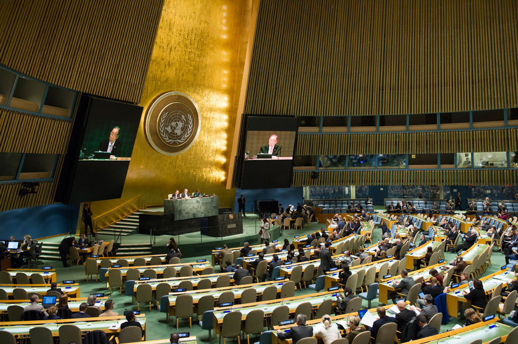 Dix candidats au poste de Secrétaire général participent à un débat télévisé avec le personnel de l'ONU