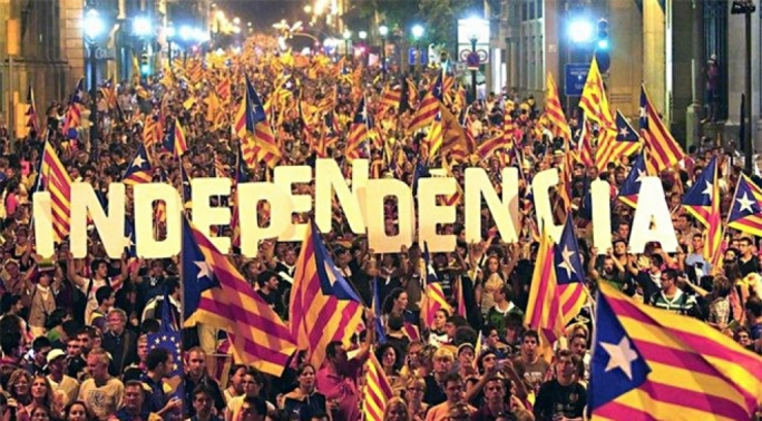 Les Catalans aux urnes pour une élection cruciale