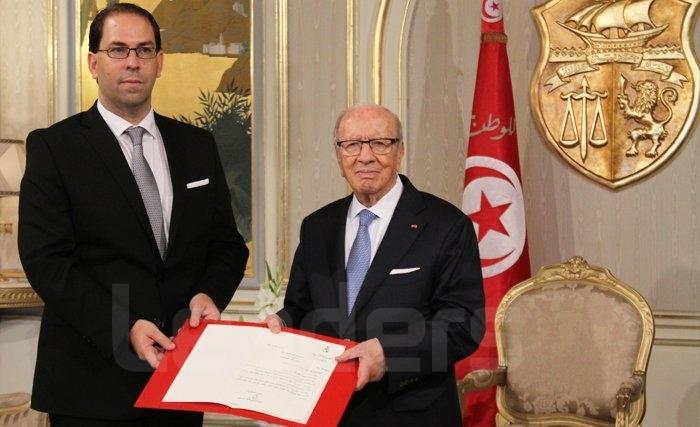 Al Mahaba exige l'ouverture d'une enquête sur la parenté présumée entre Essebsi et Chahed