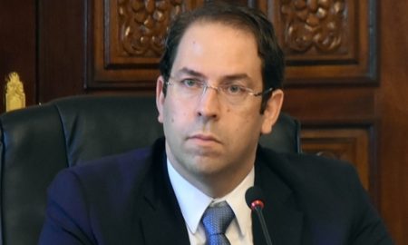 Chahed appelle Mechichi à se concentrer sur les priorités économiques et les défis